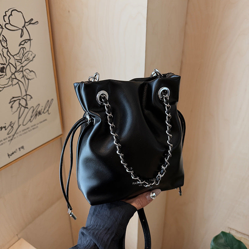 Unique Women's Fashion Chain Carrying Simple Bucket Bag