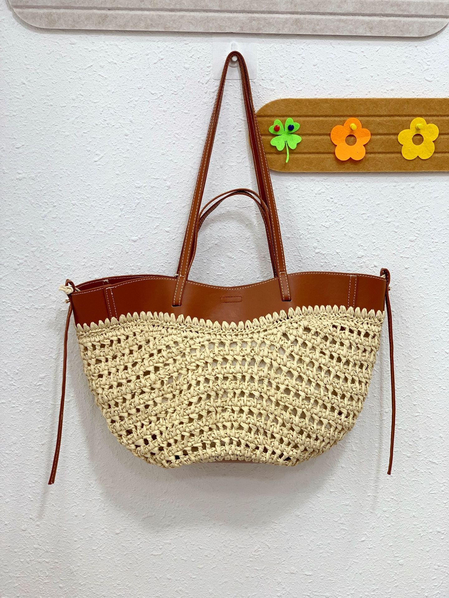 Women's Raffia Woven Idle Style Vacation Beach Underarm Bag