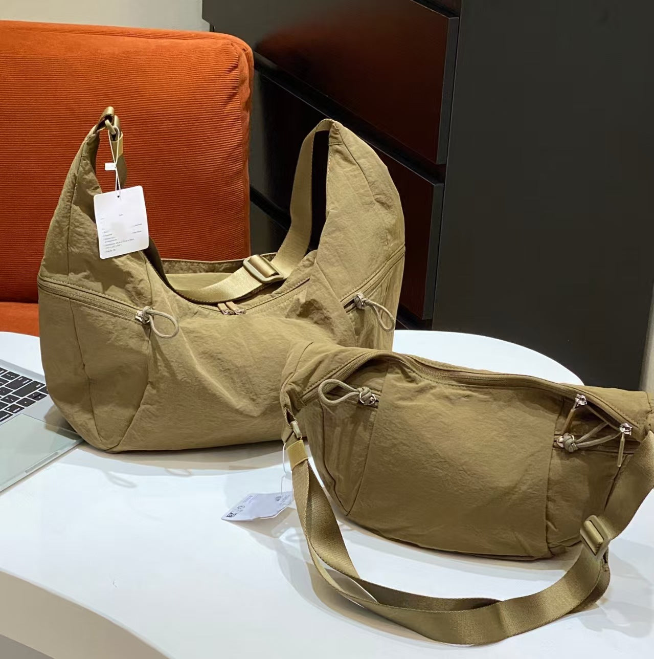 Fashion Glamorous Croissant Simple Stylish Lightweight Women's Shoulder Bag