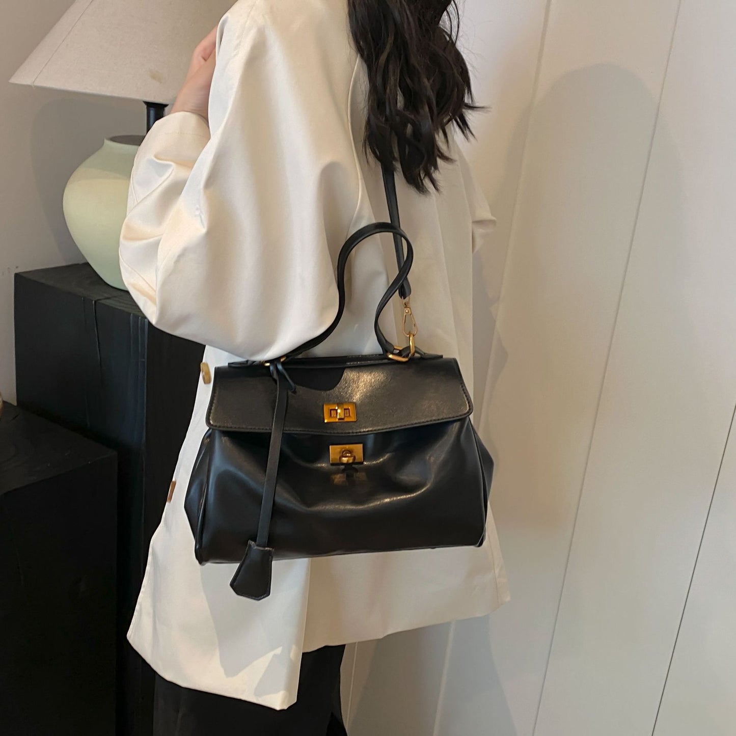 Women's High Sense Commuter Fashion Color Contrast Large Tote Bag