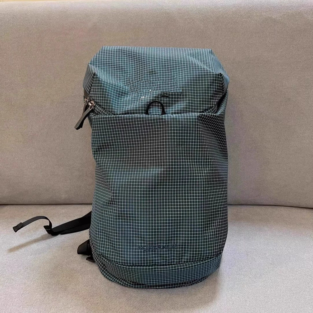 Women's & Men's Plaid Large Capacity Waterproof Business Lightweight Backpacks