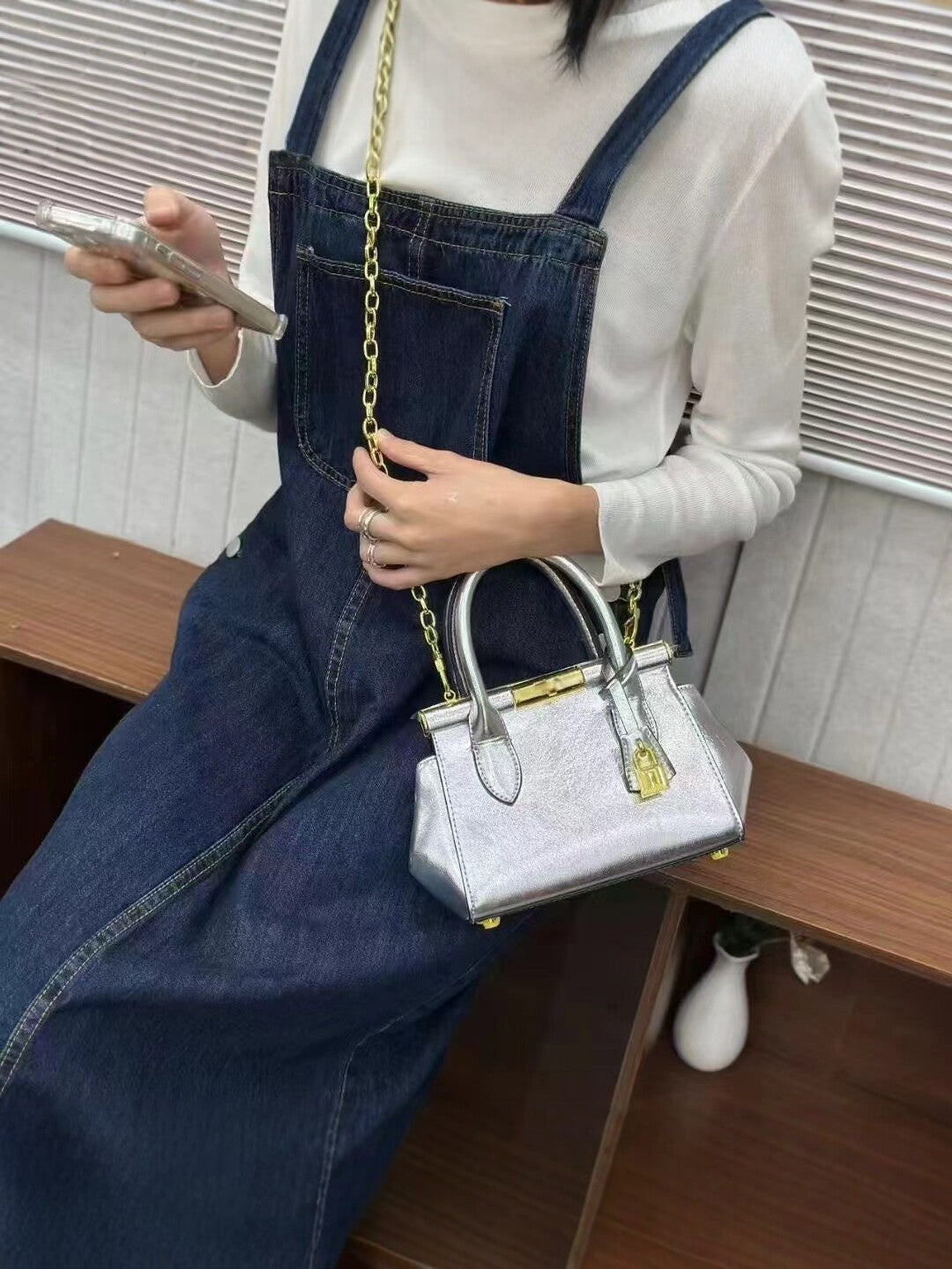 Women's Fashion Chain High Sense Versatile Light Women's Handbag
