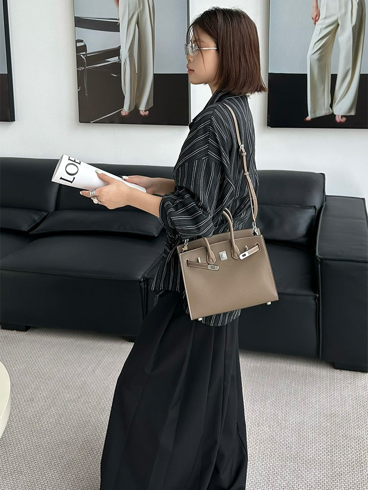 Women's Price Palm Print Large Capacity Fashionable Light Women's Messenger Bag