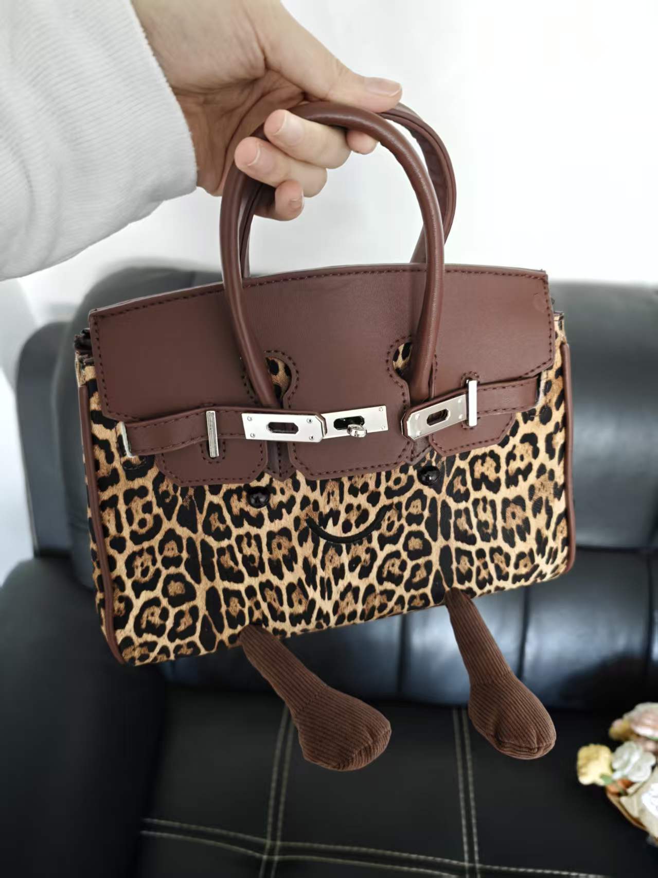 Women's Cartoon Leopard Print Large Capacity Light Luxury Tote Bag