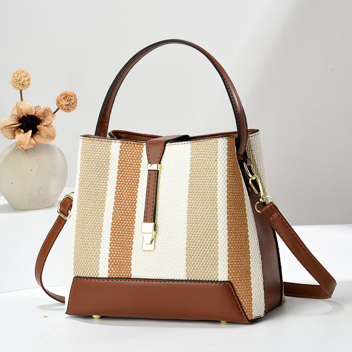 Stitching Woven Good-looking Contrast Color Fashion Handbags