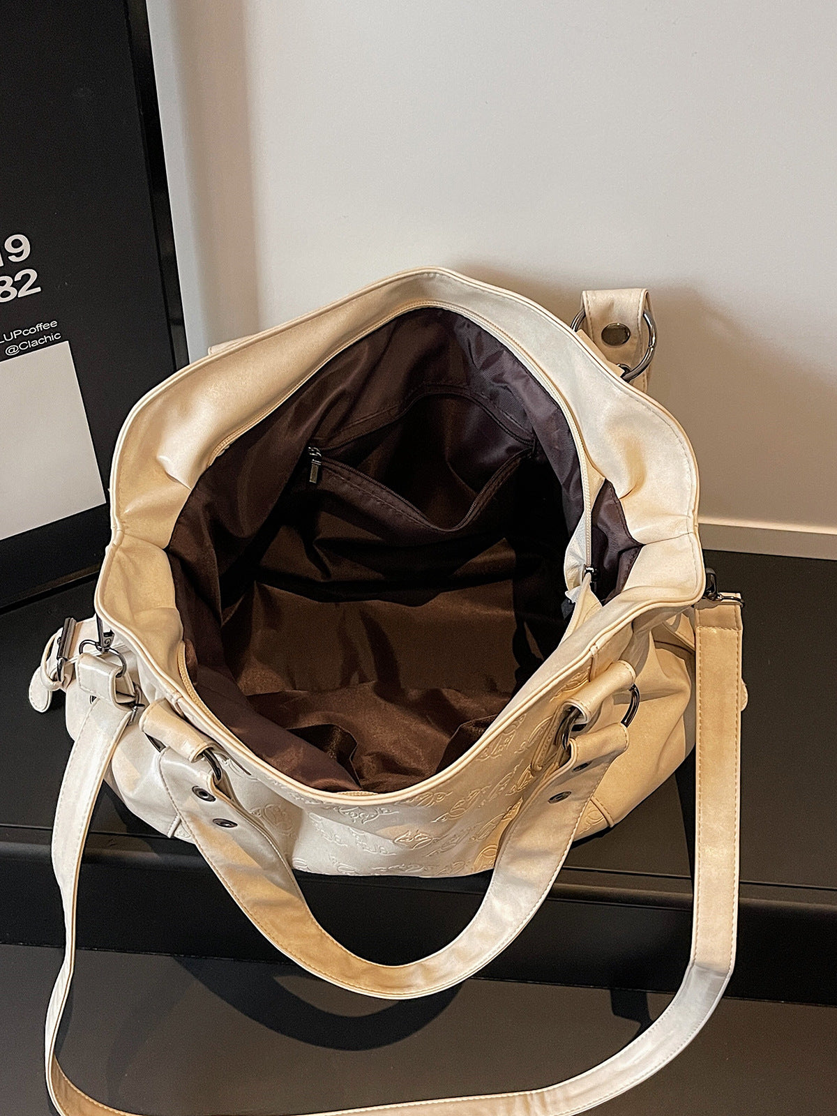 Comfortable Classy Cool Retro Large Capacity Handbags