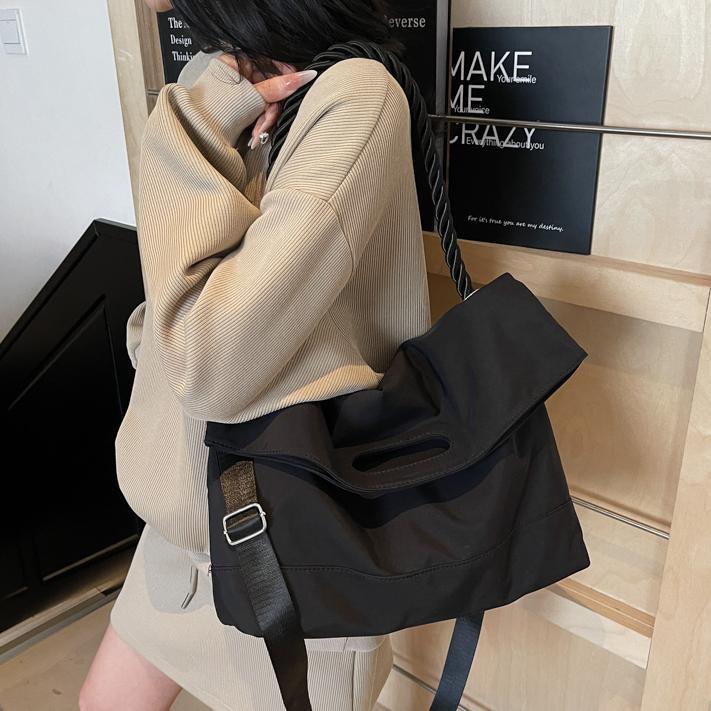 Women's Super Hot Canvas Large Capacity Commuter Tote Bag