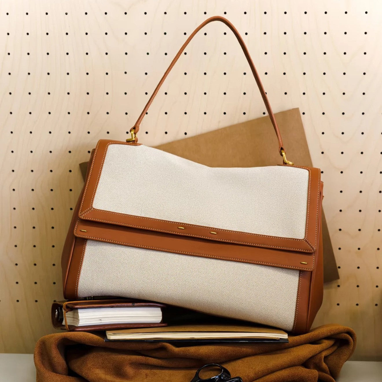 Women's Fashion Commuter High-grade Large Capacity Big Bags