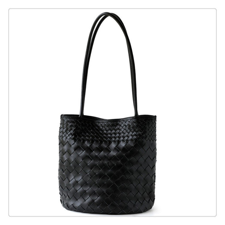 Niche High-grade Leisure Commute Woven Large Capacity Bucket Bag