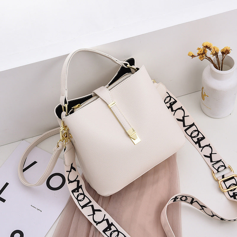 Women's Wide Strap Trendy Korean Fashion Women's Messenger Bag