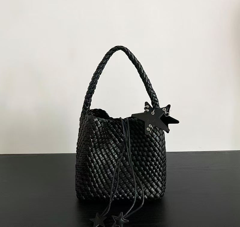Women's Hand-woven Underarm High-grade Sensitive Hand-held Fashion Bags