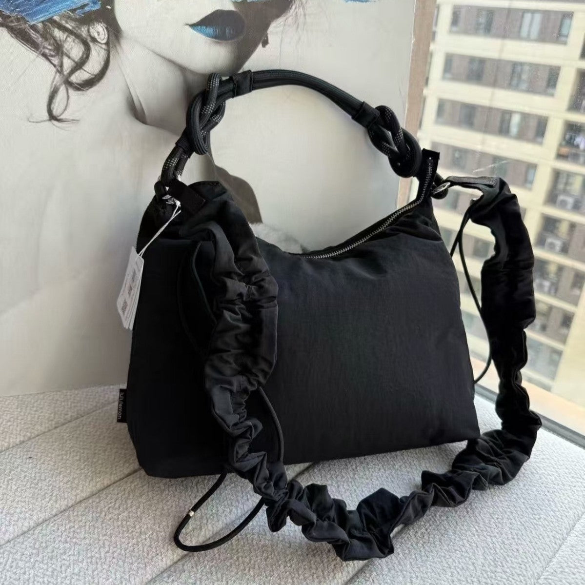 Underarm Drawstring Ruffle Fashion Commuter Dumplings Women's Messenger Bag