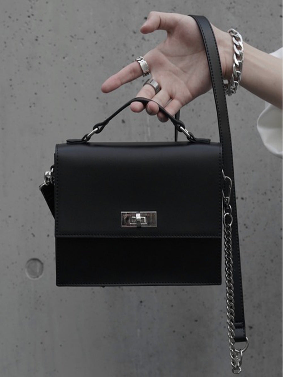 Slouchy Metal Chain Niche Black Mobile Men's Messenger Bag