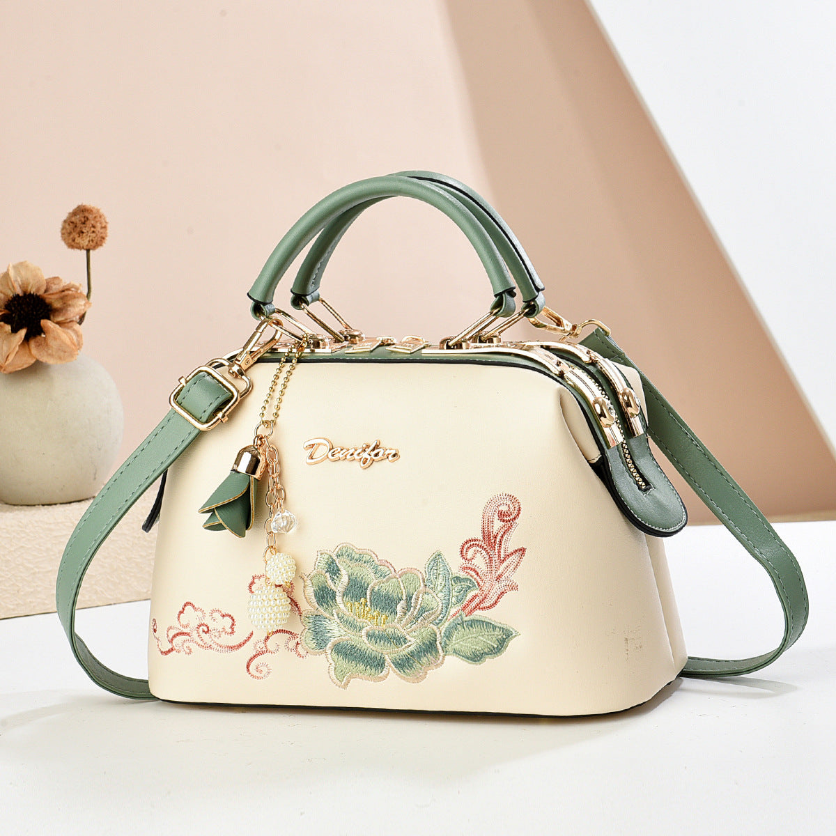 Women's Fashionable Embroidered High-grade Large Capacity Gift Bags