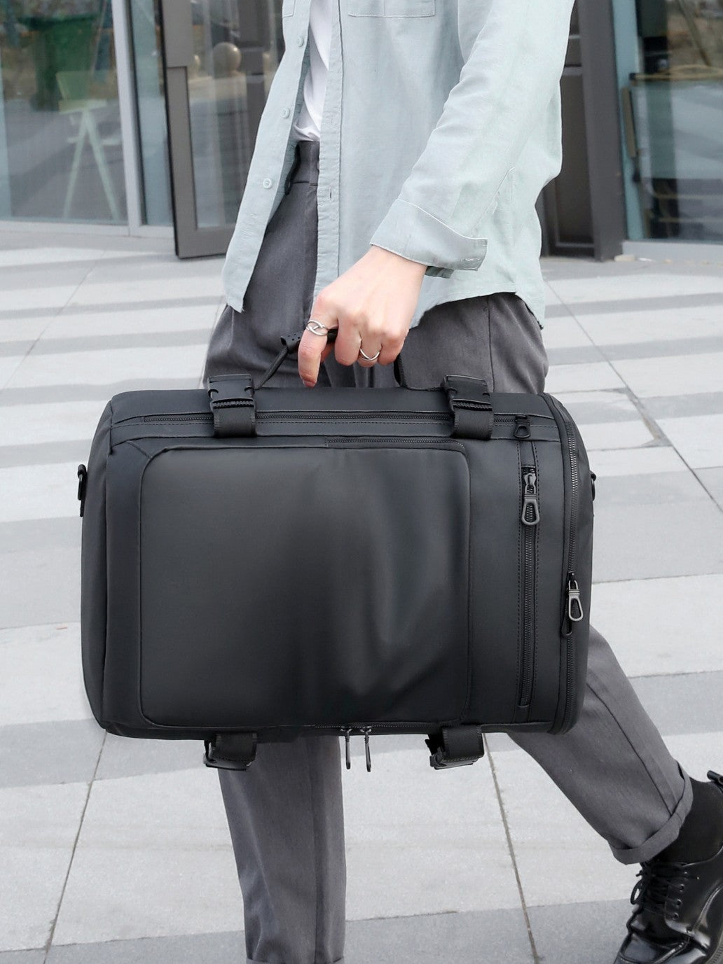 Classy Slouchy Men's Derm Multifunctional Trip Business Backpack