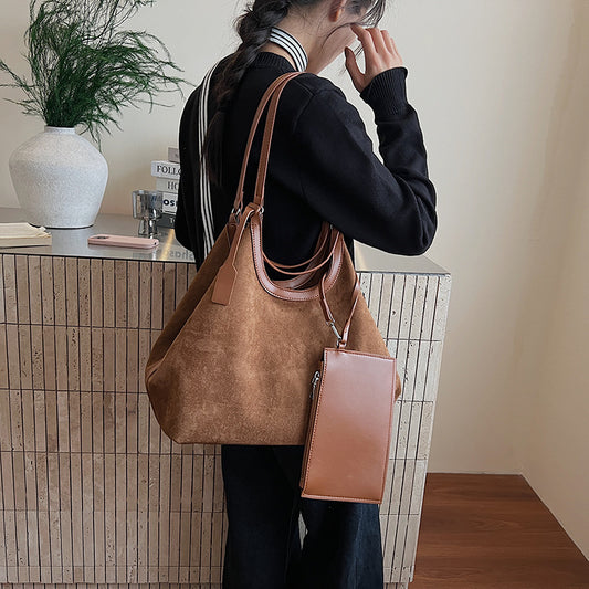 Women's Suede Large Capacity Underarm Retro Mother Bucket Bags