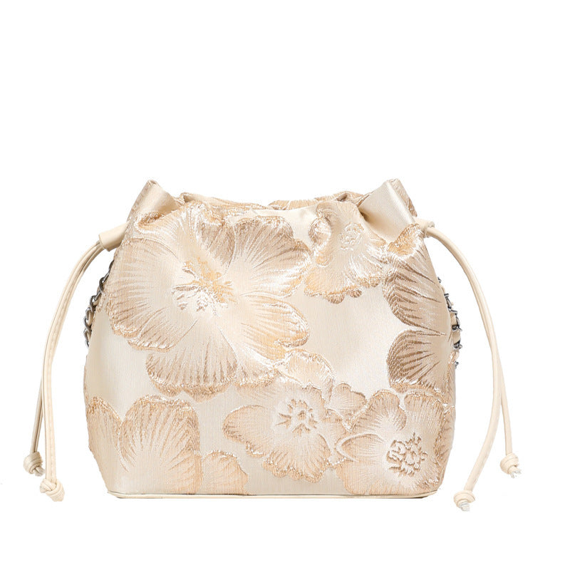 Women's Style Retro National Artistic Mesh Embroidered Flower Sequined Bags