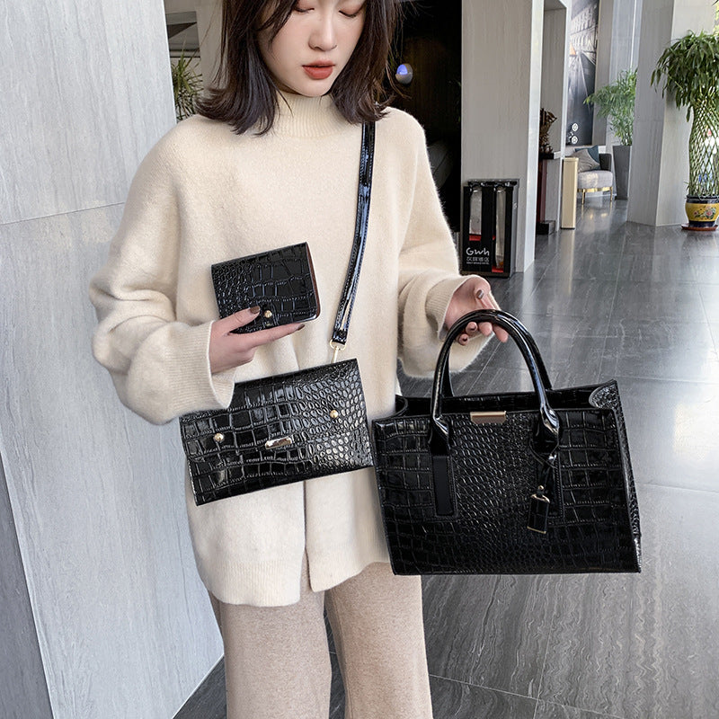 Women's Pattern Chain Trendy Unique Dog Teeth Tote Bags