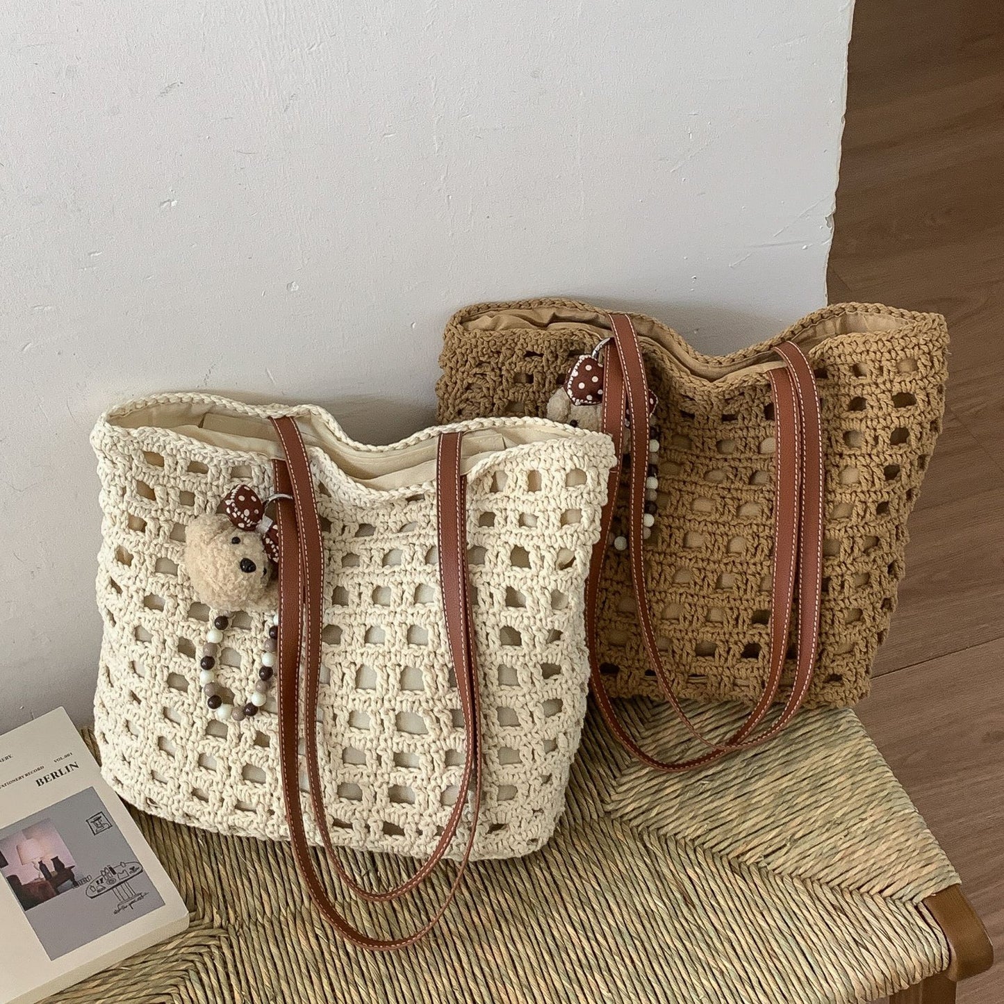 Crocheted Weaving Hollow Large Capacity Commuter Straw Seaside Vacation Tote Bags