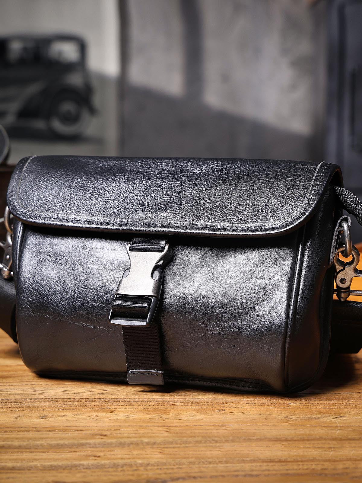 Men's Genuine Leather Simple Handmade First Layer Vegetable Tanning Small Square Bags