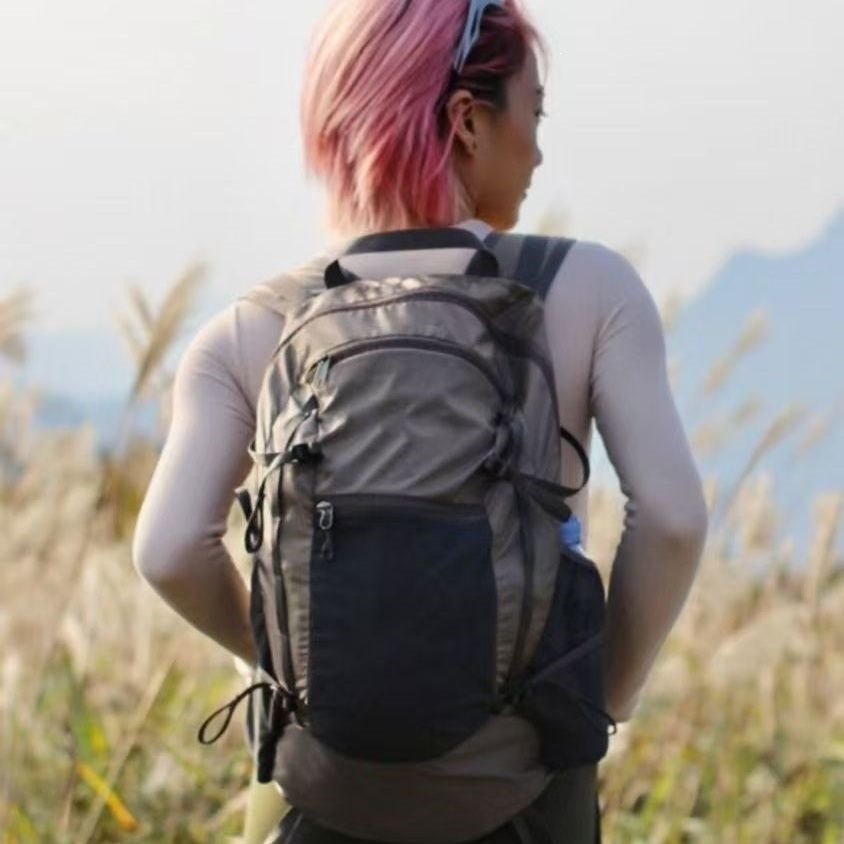 Renaissance Lightweight Waterproof Tourism On Foot Women's Backpack