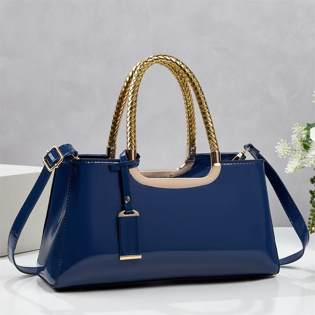 Women's Patent Leather Glossy Wedding Celebration Red Bridal Women's Shoulder Bag