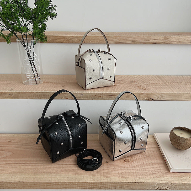 Good-looking Retro Spring Personal Leisure Fashionable Stylish Small Square Bags