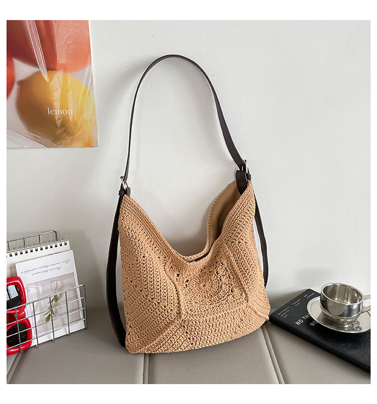 Women's Loose Feeling Large Capacity Vacation Style Straw Bags