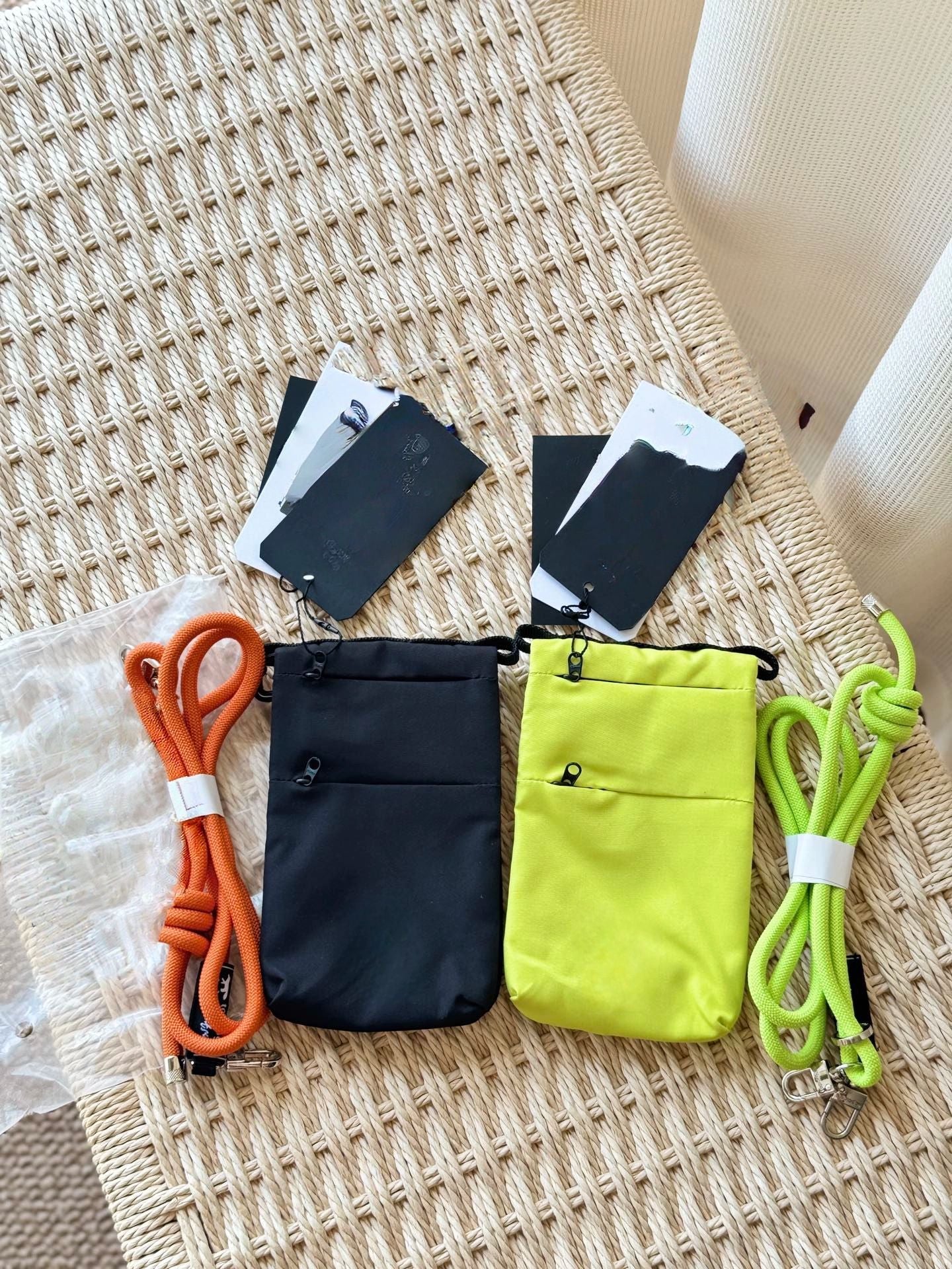 Lin Update Folding Trendy Close-fitting Multifunctional Storage Mobile Phone Bag