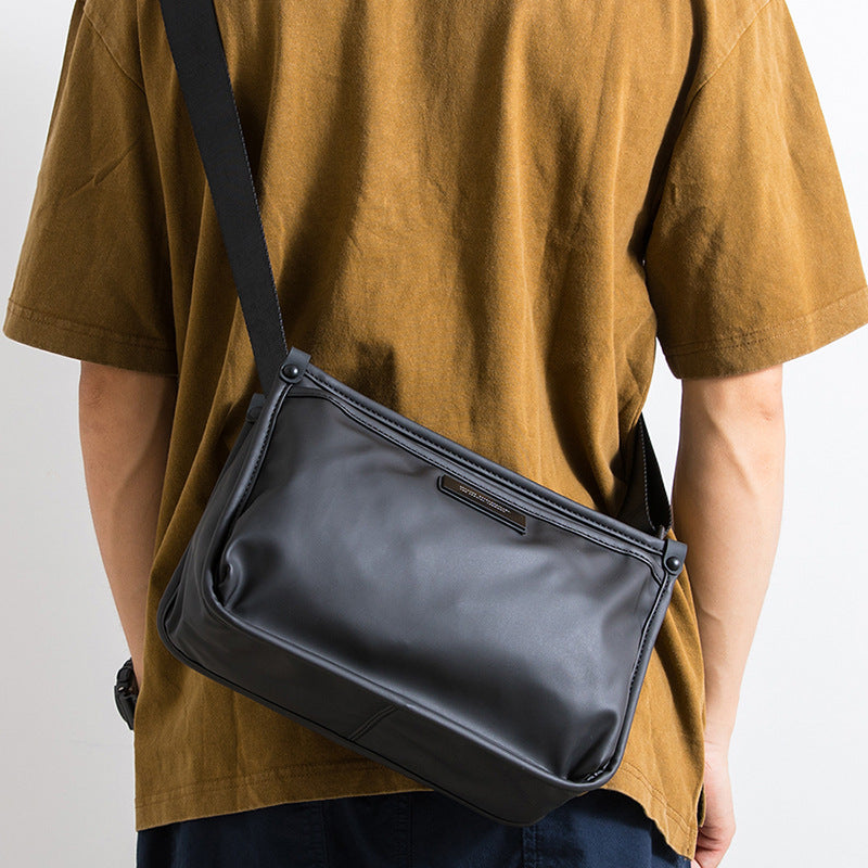 Trendy Unisex Versatile Personality Simple Commute Men's Messenger Bag