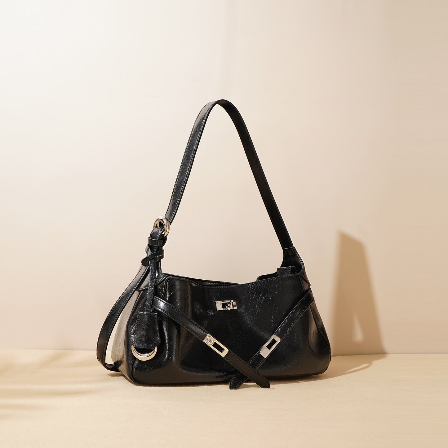 Women's Design Motorcycle Large Capacity Fashion Underarm Handbags