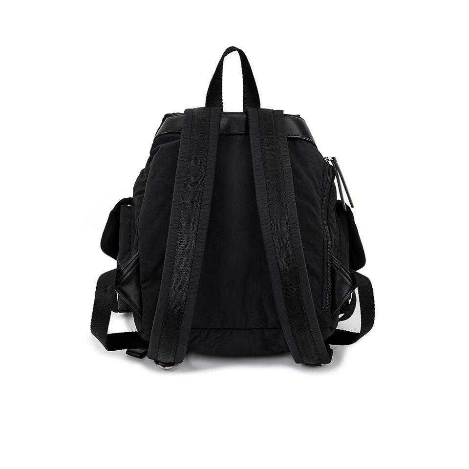 Niche Large Capacity Storage Metal Label Nylon Leisure Backpack