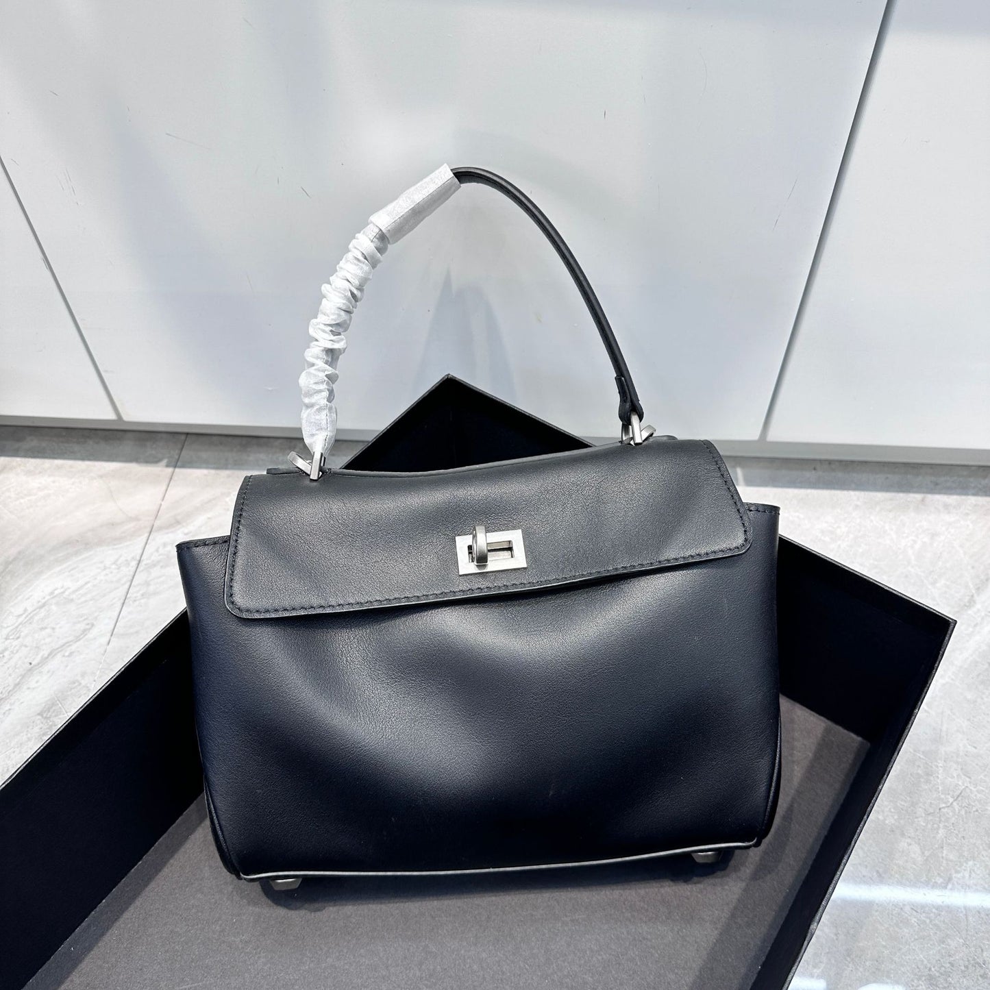 With Gift Box First Layer Calfskin Callie Underarm Large Women's Shoulder Bag