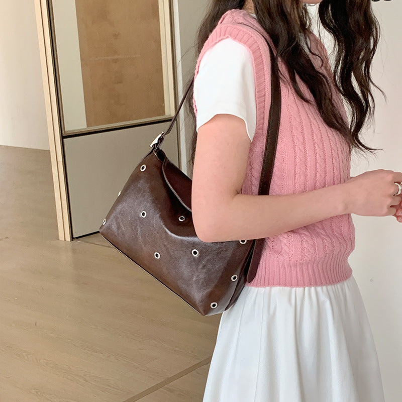 Women's Niche Rivet Underarm Retro Soft Leather Bags