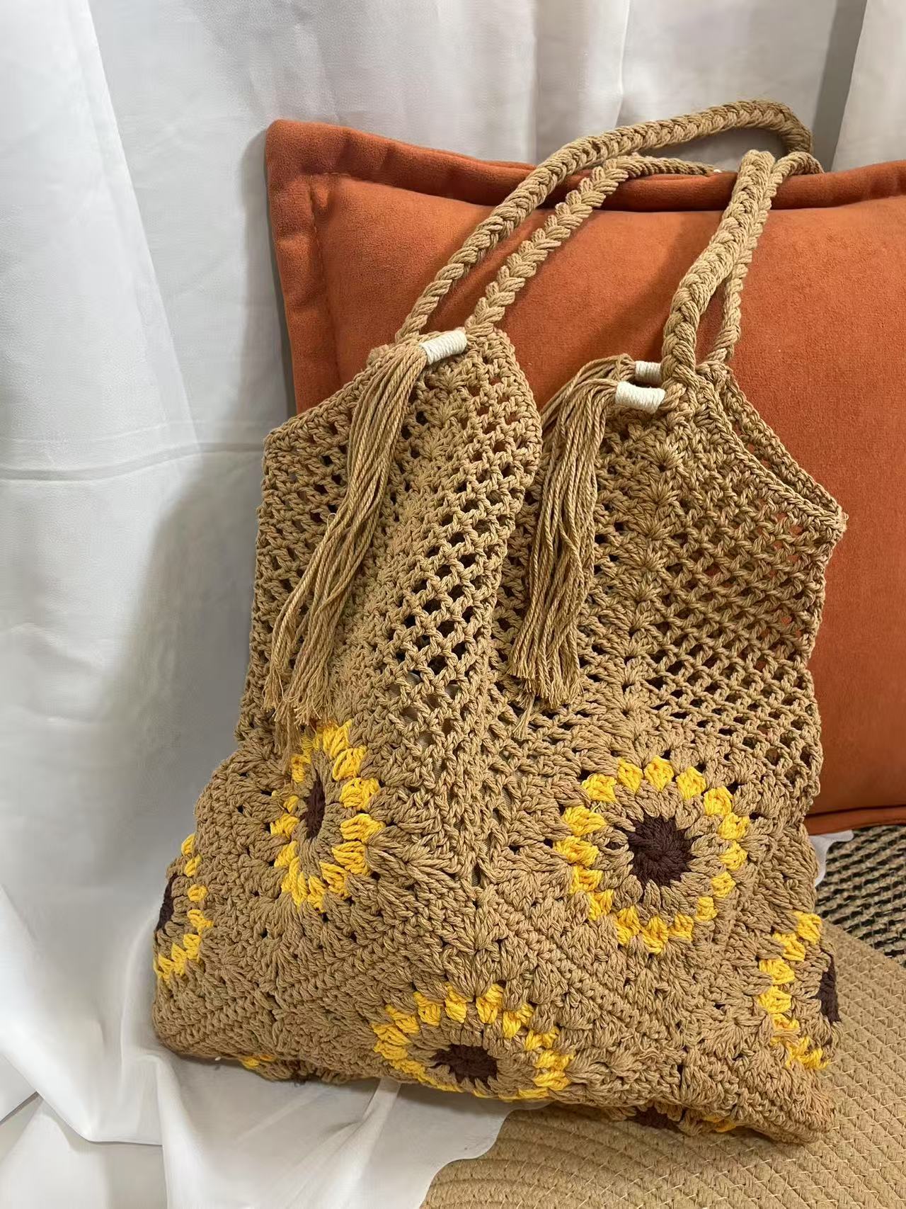 Women's Woven Large Capacity Cotton Hollow Idle Style Vacation Bags