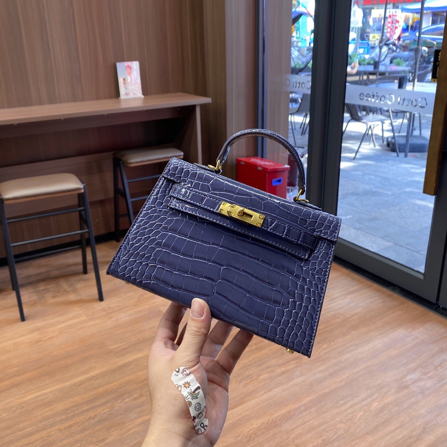 Popular Second Generation Crocodile Pattern Platinum Women's Shoulder Bag