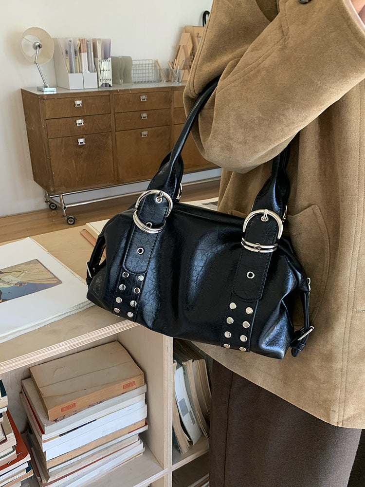 Women's Korean Style Rivet High-grade Large Capacity Bags