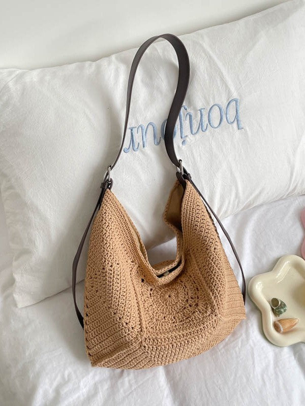 Women's Loose Feeling Large Capacity Vacation Style Straw Bags