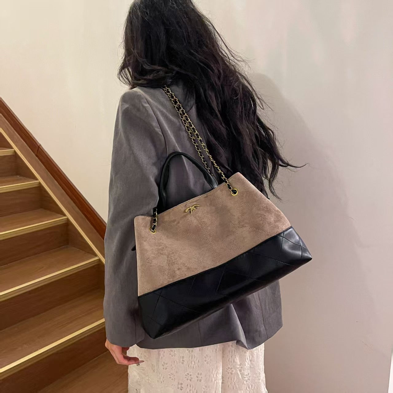 Classic Style High-grade Fashionable Suede Rhombus Chain Large Capacity Underarm Bag