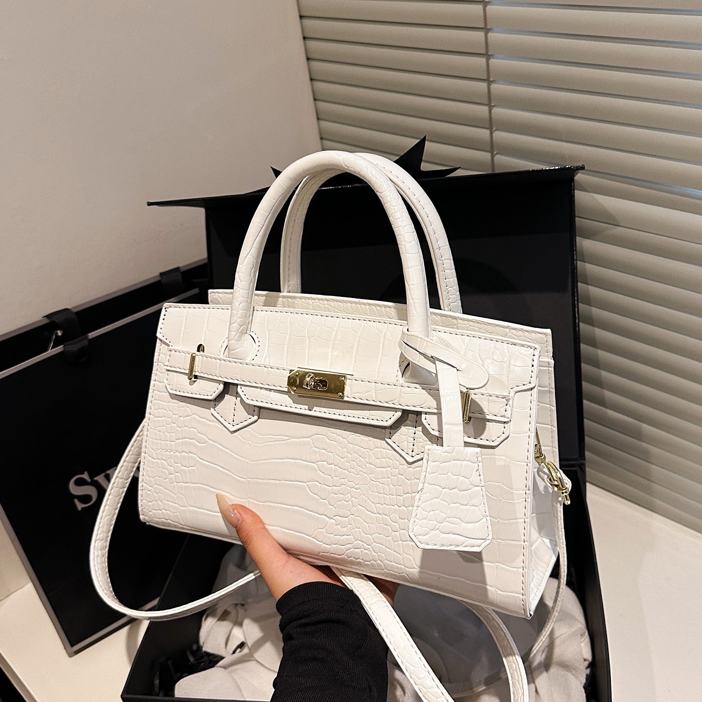 Women's Fashion Crocodile Pattern Kelly Trendy Light Bags