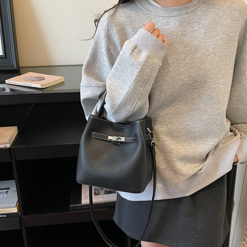 Fashion Personalized Trendy Niche Textured Vegetable Bucket Bags
