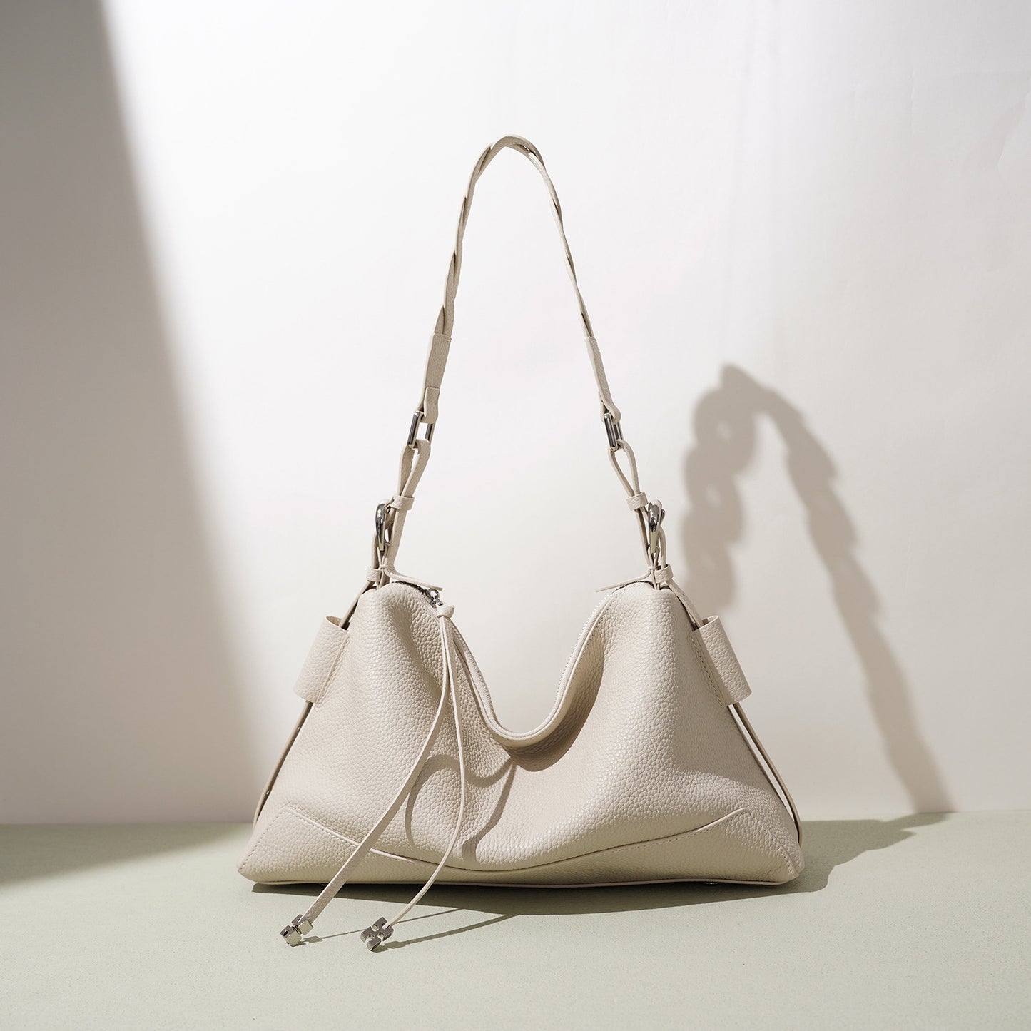 Design Genuine Leather Versatile Fashion Commute Shoulder Bags