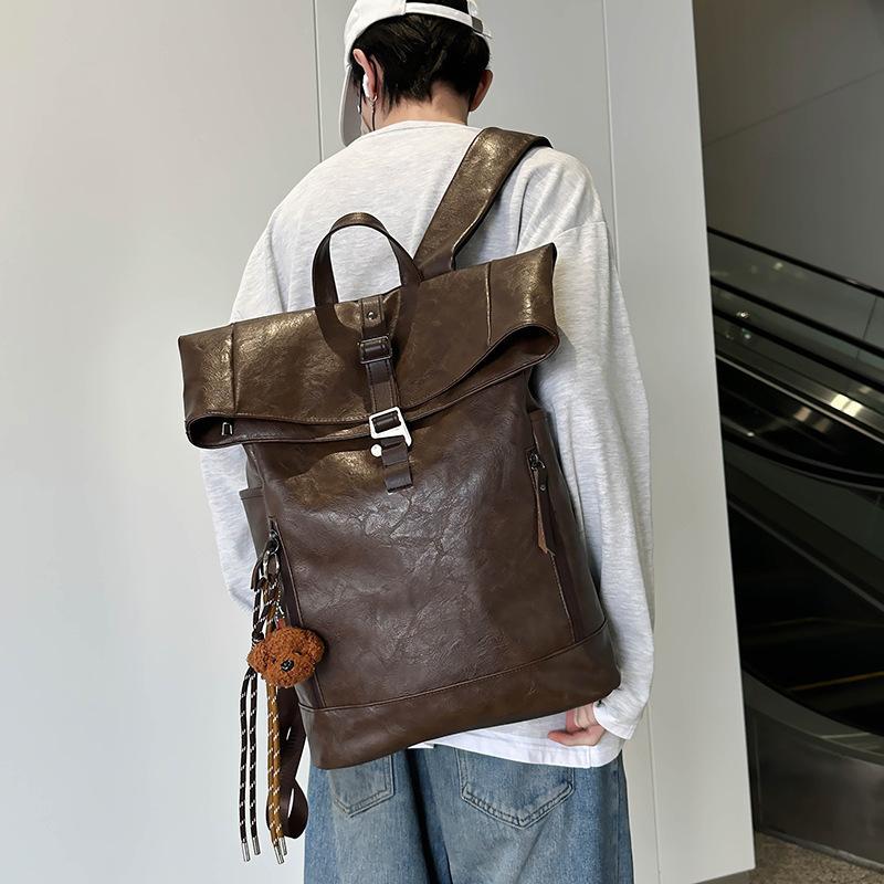 Men's Large Capacity Curved Edge Korean Style College Class Leisure Backpack