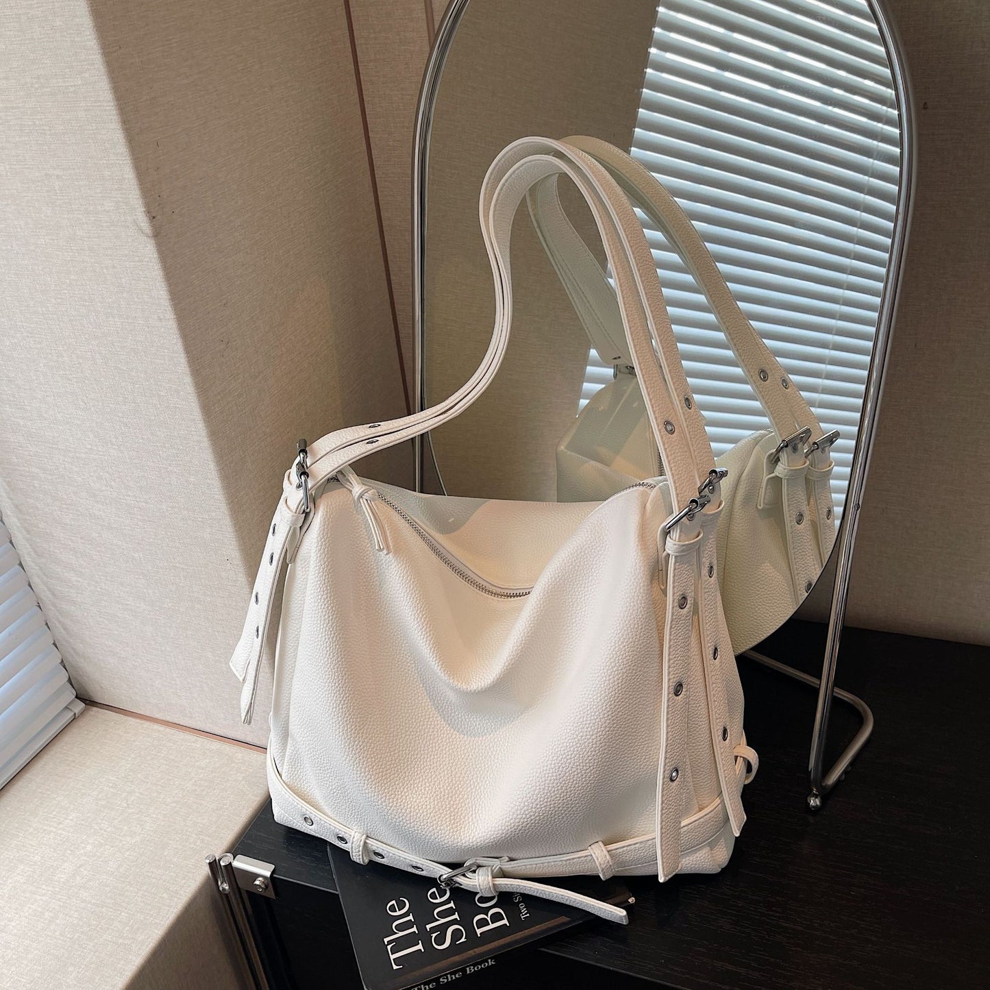 Motorcycle Simple Commute Korean Style Vintage Shoulder Bags