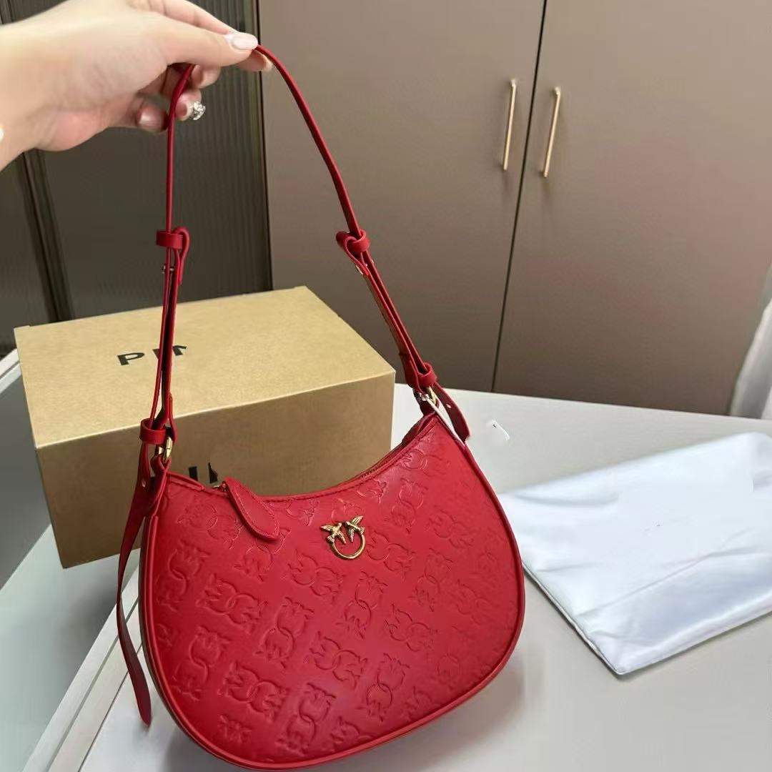 Women's Chain Swallow Wine God Genuine Leather Embossed Flying Bags