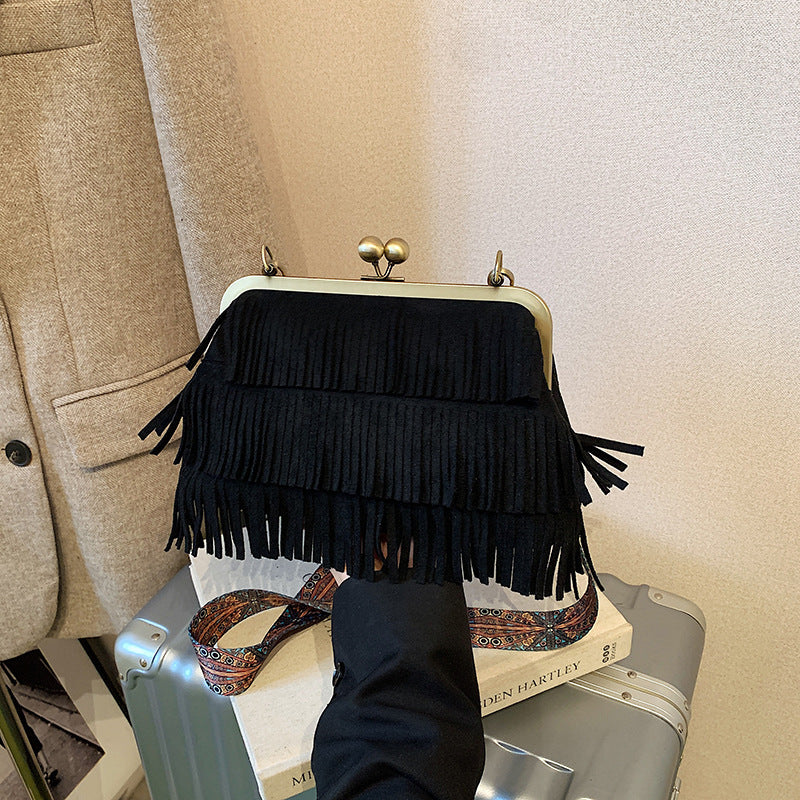 Women's Texture Tassel Retro Easy Matching Style Simple Korean Wide Shoulder Bags