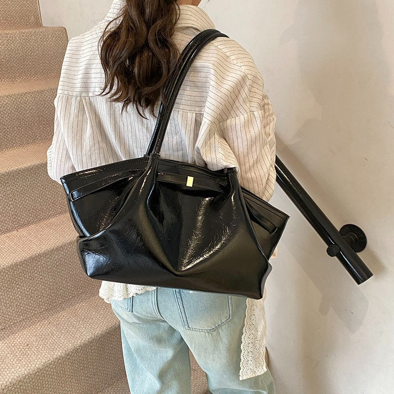 Women's Large Capacity Fashion Niche Underarm Pleated Women's Shoulder Bag