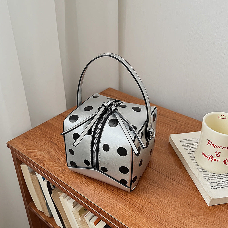 Women's Dot Top Handled Toast Spring Three-dimensional Western Women's Shoulder Bag