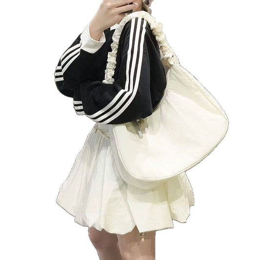 Women's Cloud Large Capacity Commuter Fashion Trendy Women's Messenger Bag
