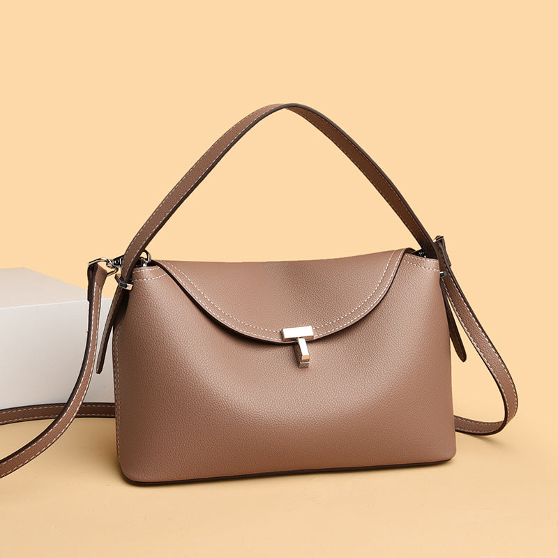 Women's Capacity Retro Commuter High Sense Fashion Underarm Shoulder Bags